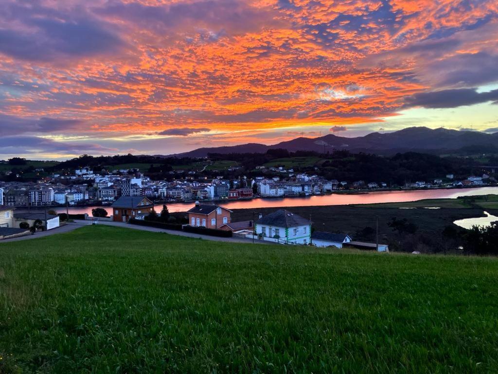 Hotel Capellan Navia Luaran gambar