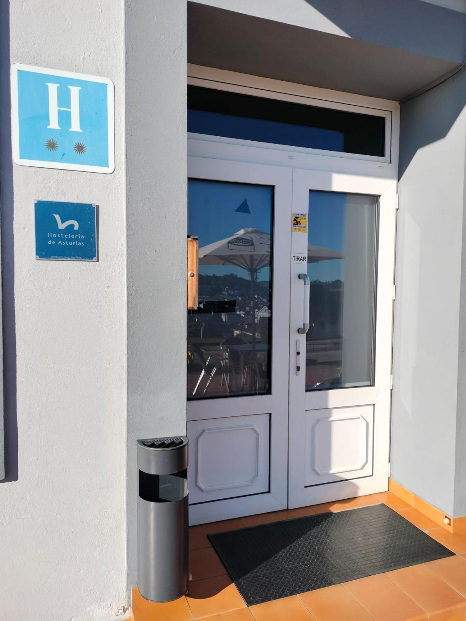 Hotel Capellan Navia Luaran gambar
